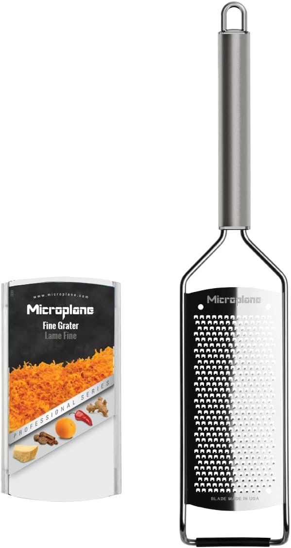 Microplane Professional Series Kitchen Grater new Fine for Hard Cheese, Citrus Fruits, Garlic, Chili, Cinnamon and Nutmeg with Stainless Steel Blades – Made in USA